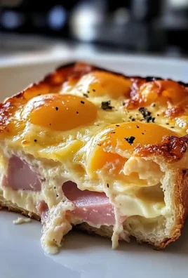 Mouthwatering Croque Madame Breakfast Casserole for Brunch Bliss